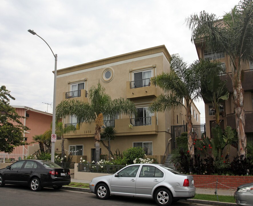 Colby Townhomes in Los Angeles, CA - Building Photo