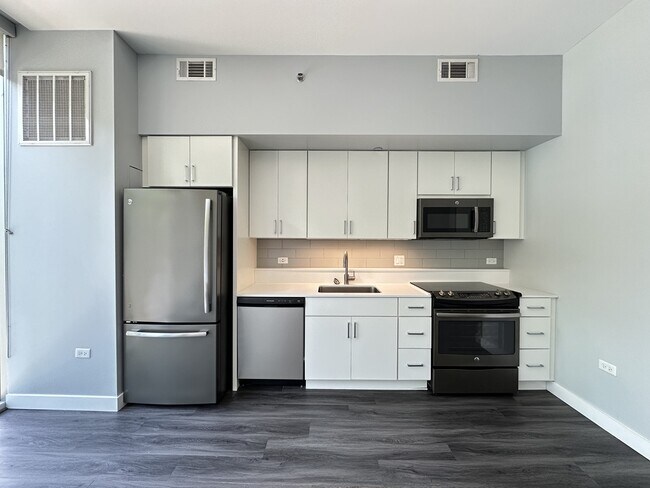 4334 N Hazel St in Chicago, IL - Building Photo - Building Photo
