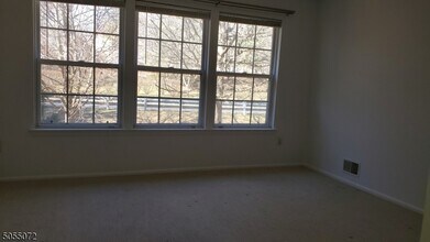 1305 Paddington Rd in Mahwah, NJ - Building Photo - Building Photo