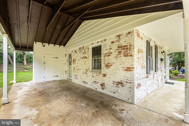 615 Smallwood Rd in Rockville, MD - Building Photo - Building Photo