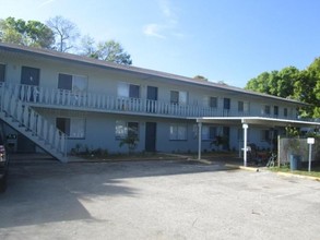 Woodside Apartments in Ft. Myers, FL - Foto de edificio - Building Photo