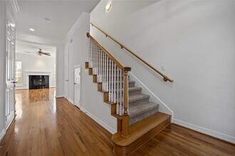 2827 Briarhurst Park in Houston, TX - Building Photo - Building Photo