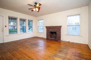 1111 Hamilton Way in Columbia, MO - Building Photo