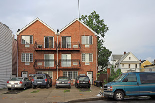 91-26 175th St Apartments