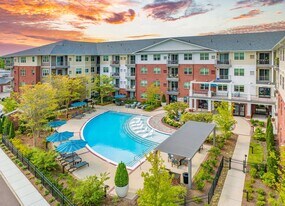 Avenida Watermarq at Germantown 55+ Apartments in Germantown, TN - Building Photo