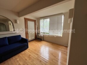 1194 Sterling Ave in Berkeley, CA - Building Photo - Building Photo