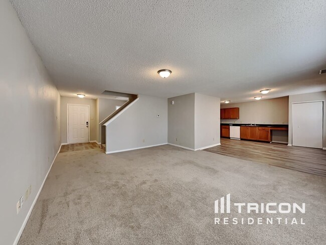8540 Bluff Point Way in Indianapolis, IN - Building Photo - Building Photo