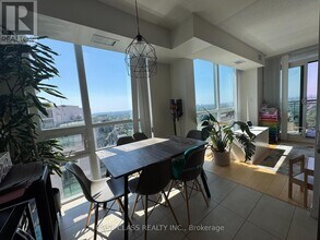 88-2588 Grangeway Ave in Toronto, ON - Building Photo - Building Photo