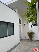 4524 Mammoth Ave in Los Angeles, CA - Building Photo - Building Photo