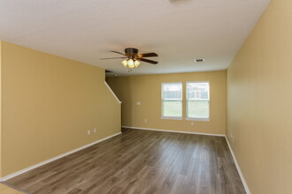 9115 Dublin Spring in San Antonio, TX - Building Photo - Building Photo