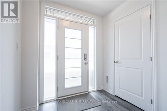 4874 Connor Dr in Lincoln, ON - Building Photo - Building Photo