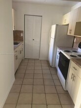 686 NW 114th Ave in Miami, FL - Building Photo - Building Photo