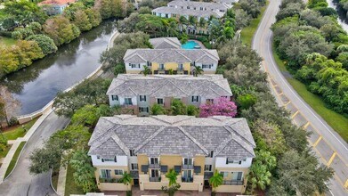 3813 NW 5th Terrace in Boca Raton, FL - Building Photo - Building Photo