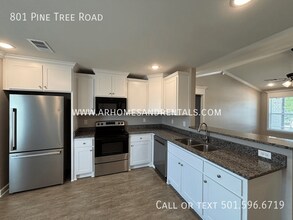801 Pine Tree Rd in Jacksonville, AR - Building Photo - Building Photo