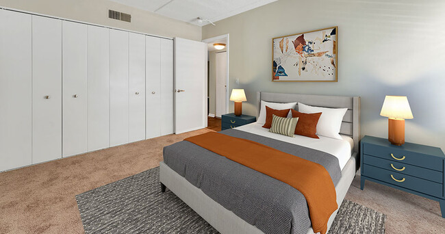 The Easton Apartments in Brandon, FL - Foto de edificio - Building Photo