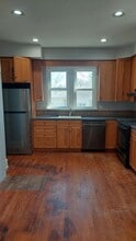 25 Fairfield Ct in Danbury, CT - Building Photo - Building Photo