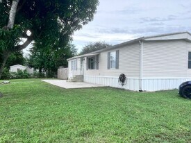 11995 Coral Pl in Boca Raton, FL - Building Photo