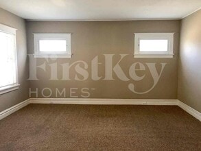 2112 Lexa Dr in Jennings, MO - Building Photo - Building Photo