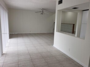 4850 SW 63rd Terrace in Davie, FL - Building Photo - Building Photo