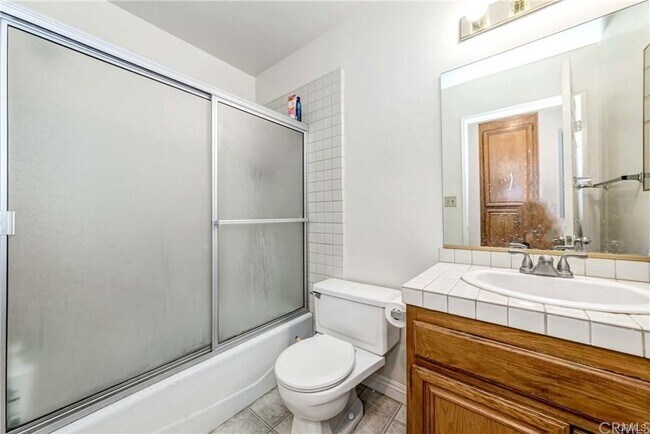 property at 16819 Mayflower Cir