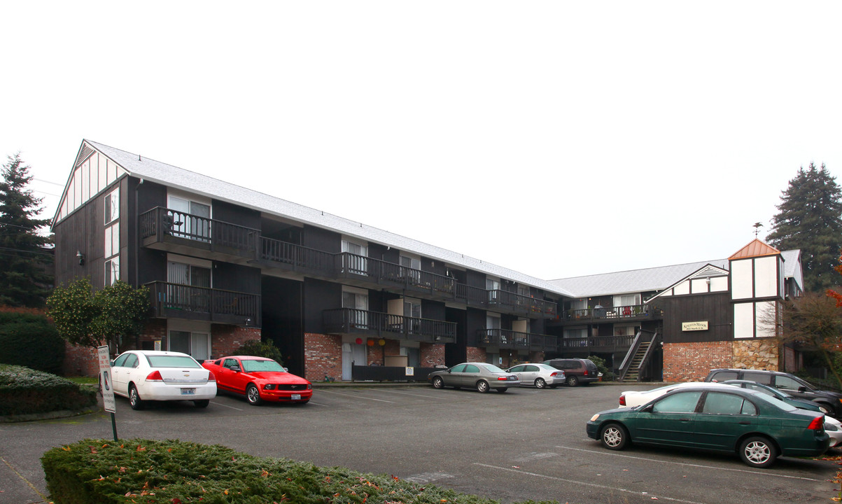 Kingston Manor in Tacoma, WA - Building Photo