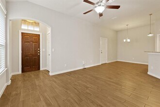 101 Calm Water Loop in Bastrop, TX - Building Photo - Building Photo