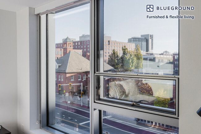 425 Massachusetts Ave, Unit FL4-ID1062 in Cambridge, MA - Building Photo - Building Photo