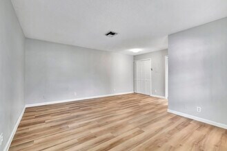 421 S J St in Lake Worth Beach, FL - Building Photo - Building Photo