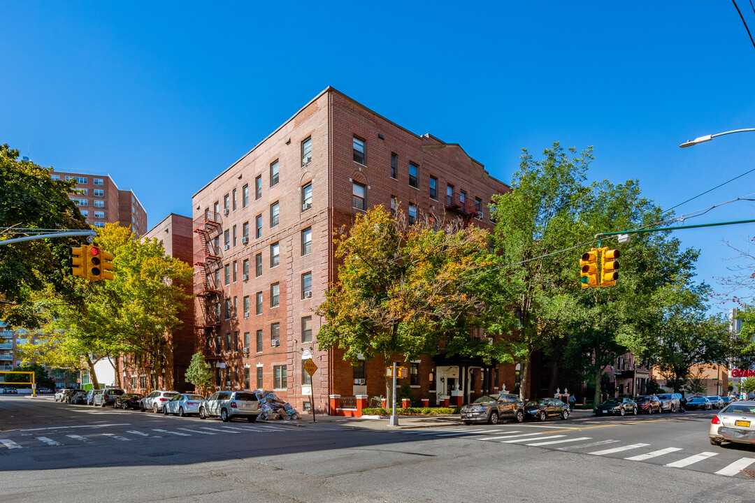 3220 Avenue H in Brooklyn, NY - Building Photo