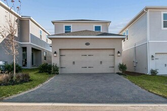 17329 Beachgrass Aly in Winter Garden, FL - Building Photo - Building Photo