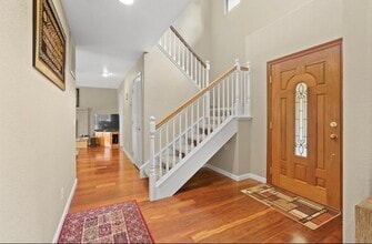 6816 Appomattox Way in Carmichael, CA - Building Photo - Building Photo