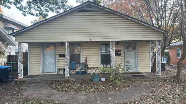 property at 2714 Scott Ave