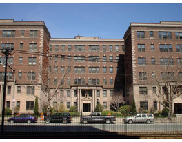 2001 Commonwealth Ave, Unit 12 in Boston, MA - Building Photo - Building Photo