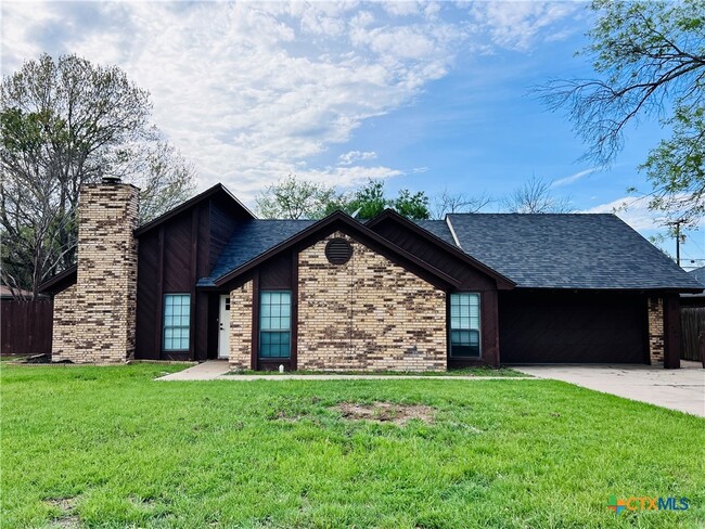 property at 1702 Fox Trail