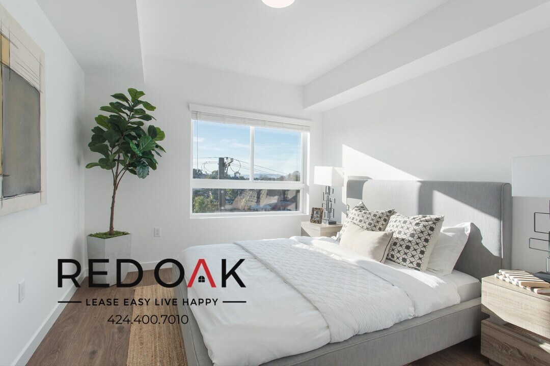 1011-1013 Everett St in Los Angeles, CA - Foto de edificio