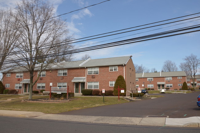 Telford Garden Apartments in Telford, PA - Building Photo - Building Photo