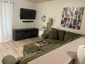 2030 Brookhurst St in Medford, OR - Building Photo - Building Photo