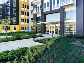 Modera Raleigh Hills in Beaverton, OR - Building Photo