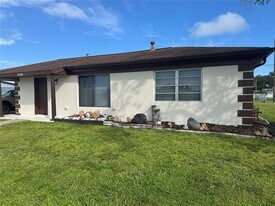 22236 Montrose Ave in Port Charlotte, FL - Building Photo