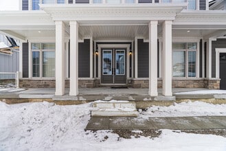 13 ALDWINCKLE Ave in Oro-Medonte, ON - Building Photo - Building Photo