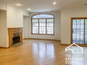 3338 N Sheffield Ave in Chicago, IL - Building Photo - Building Photo