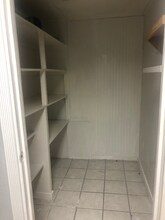 10207 Wagon Rd W in Austin, TX - Building Photo - Building Photo