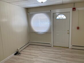 900 Broadway, Unit 1F in East Providence, RI - Building Photo - Building Photo