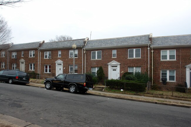 1313 Orren St NE in Washington, DC - Building Photo - Building Photo