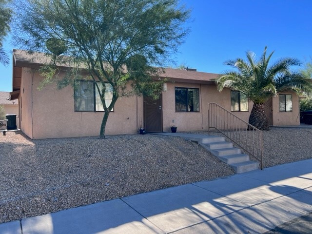 364 Anna Cir in Bullhead City, AZ - Building Photo