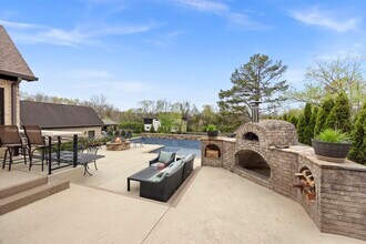 4603B Lealand Ln in Nashville, TN - Building Photo - Building Photo