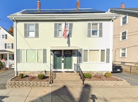 8 Cross St in Woburn, MA - Building Photo