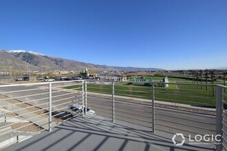 1452 W Cook Ln in Farmington, UT - Building Photo - Building Photo