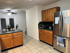 28723 Sedgefield St in Spring, TX - Foto de edificio - Building Photo
