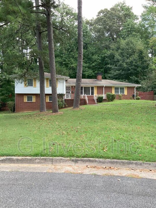 2791 Handy Dr NW in Atlanta, GA - Building Photo